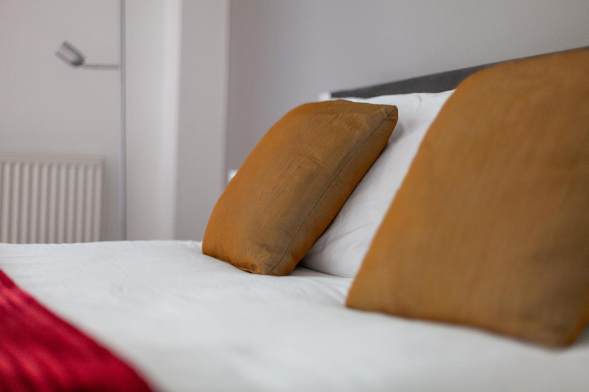 Deluxe Holborn Two Bedroom Apartment ลอนดอน ภายนอก รูปภาพ