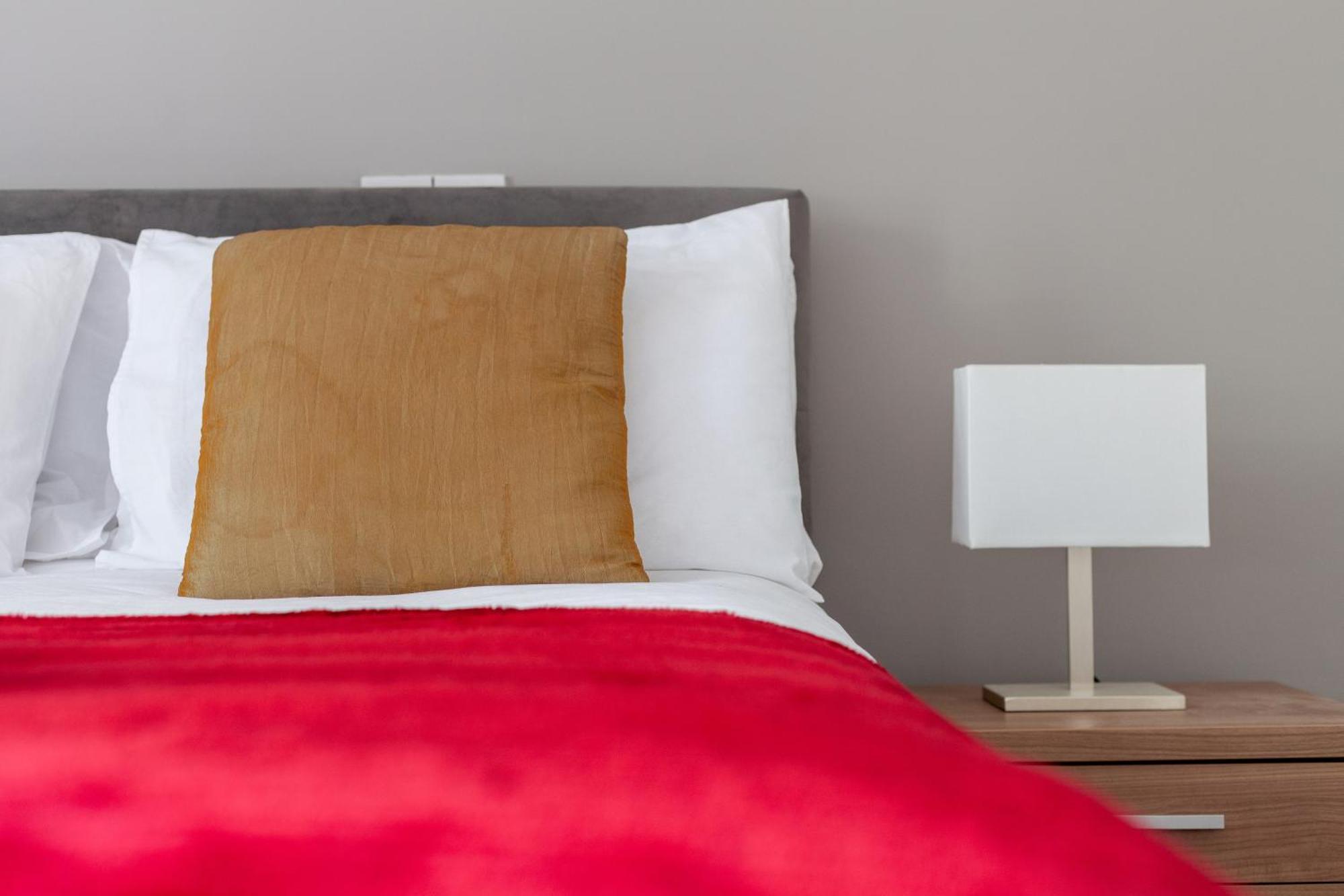 Deluxe Holborn Two Bedroom Apartment ลอนดอน ภายนอก รูปภาพ