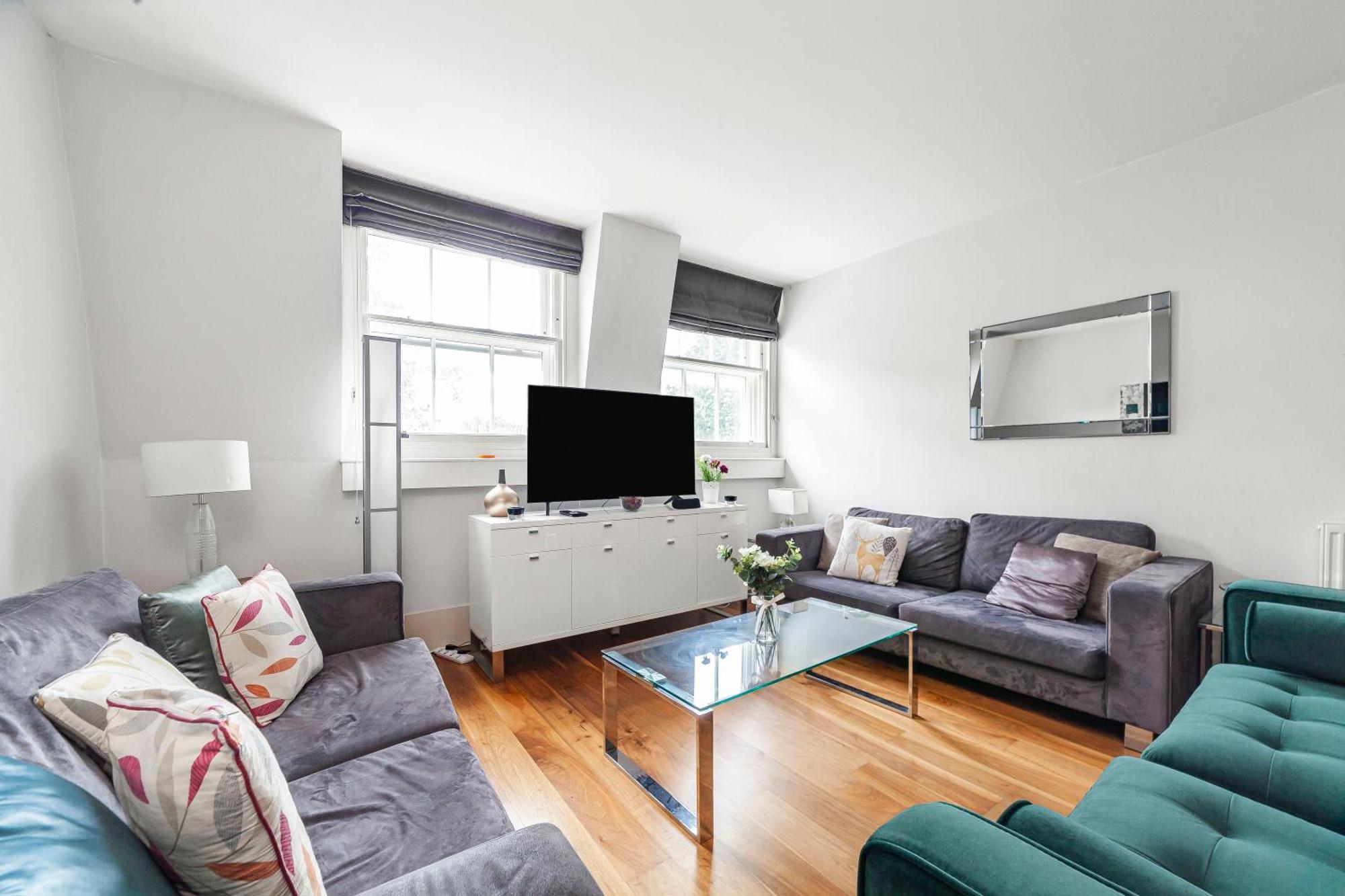 Deluxe Holborn Two Bedroom Apartment ลอนดอน ภายนอก รูปภาพ